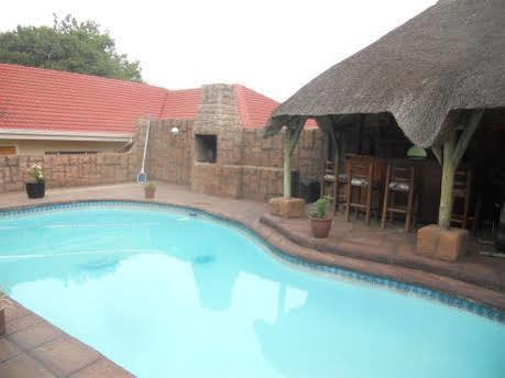 Kempton Park Country Lodge Johannesburg Exterior photo